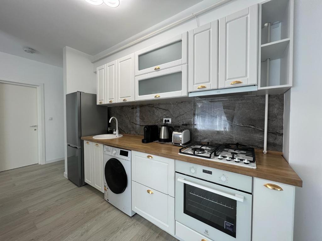 Cozy Accommodation Central City - Iasi Exterior photo