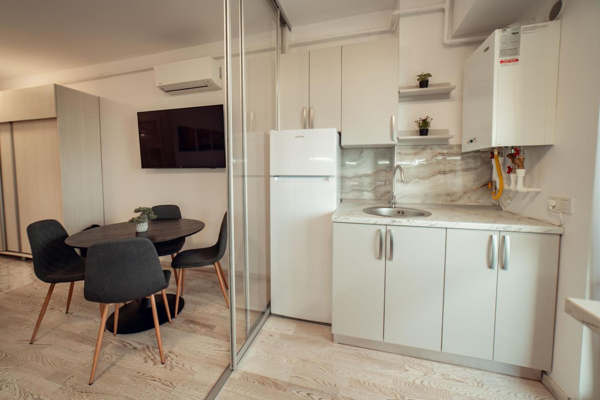 Cozy Accommodation Central City - Iasi Exterior photo