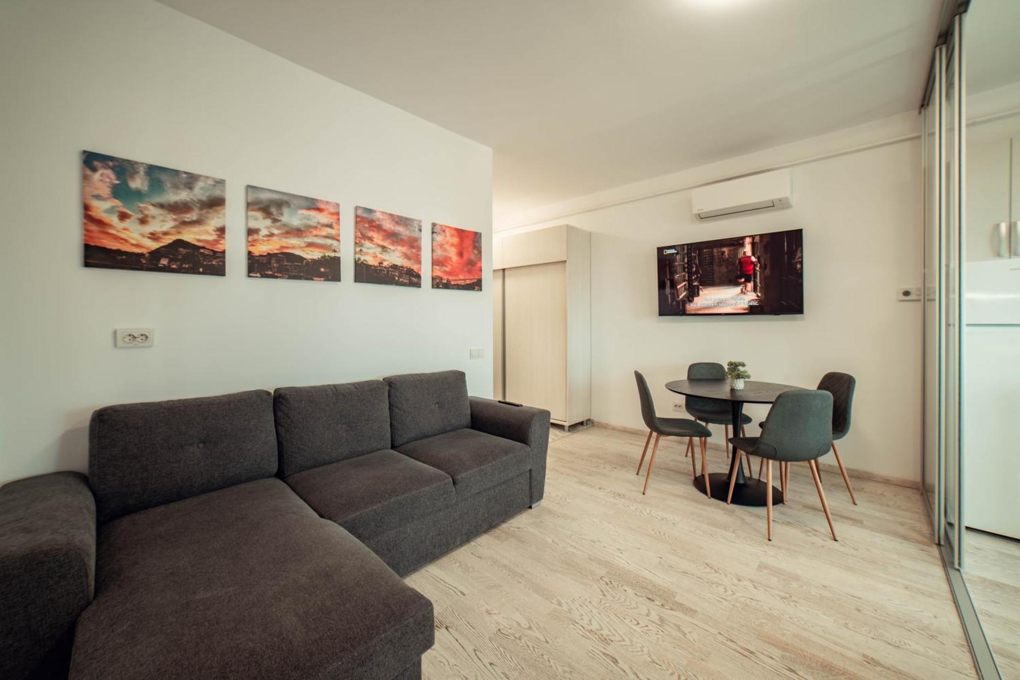 Cozy Accommodation Central City - Iasi Exterior photo