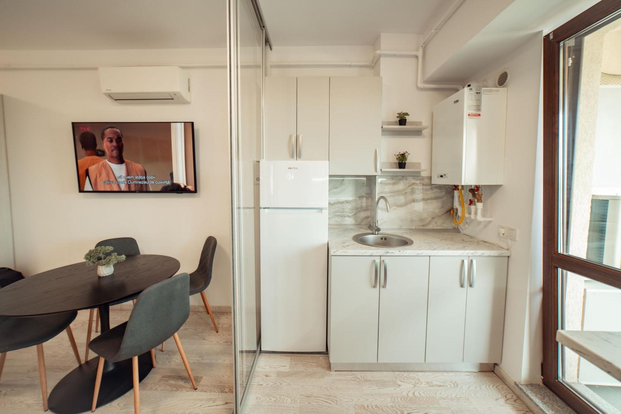 Cozy Accommodation Central City - Iasi Exterior photo